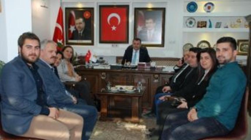 Rekt&ouml;r Adayından Ak Parti&rsquo;ye Ziyaret