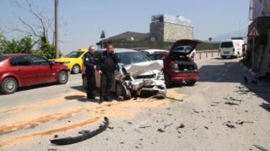 Dikkatsizlik Kaza Getirdi