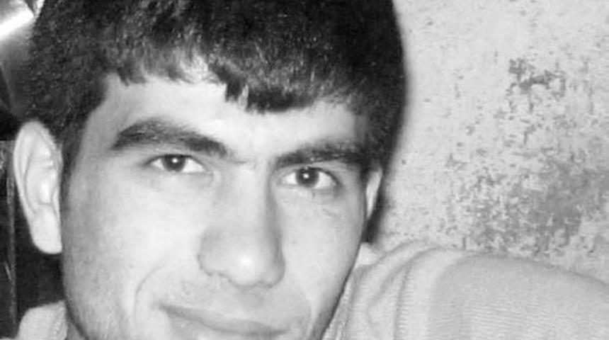 Kardeşini, 10 Yaşındayken Topunu Kestiği I&ccedil;in &Ouml;ld&uuml;rm&uuml;ş