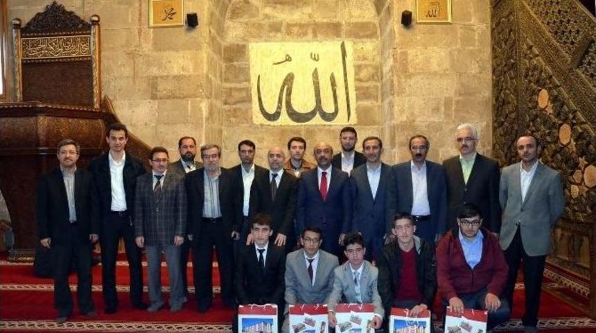 Aksaray’da Hutbe Okuma Yarışması