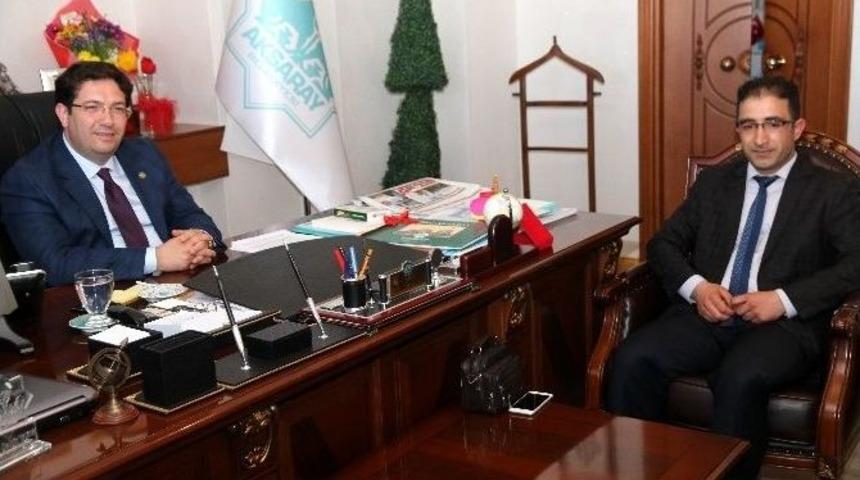 Başkan Yazgı&rsquo;ya Teşekk&uuml;r Plaketi