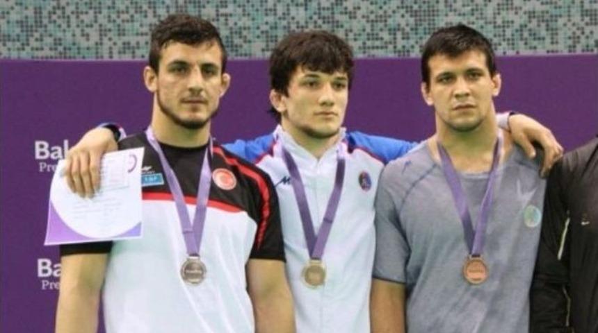 Bak&uuml;&rsquo;ye Bursa İmzası