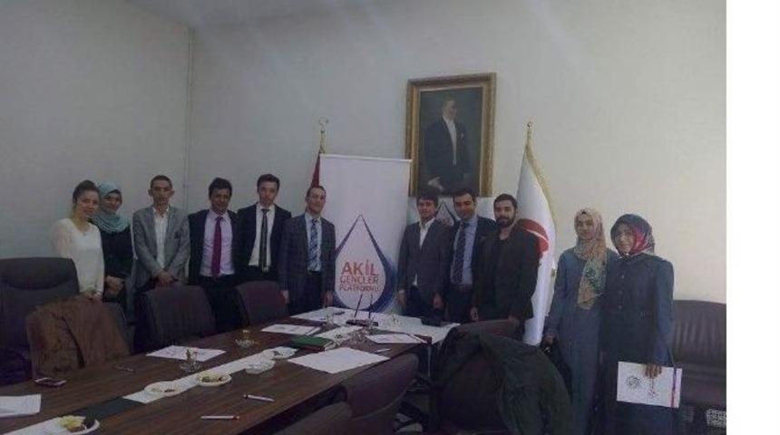 Akil Gen&ccedil;ler Platformu&rsquo;ndan &rsquo;&rsquo;&ccedil;&ouml;z&uuml;m S&uuml;reci Ve Gen&ccedil; Bakış&rsquo;&rsquo; &Ccedil;alıştayı