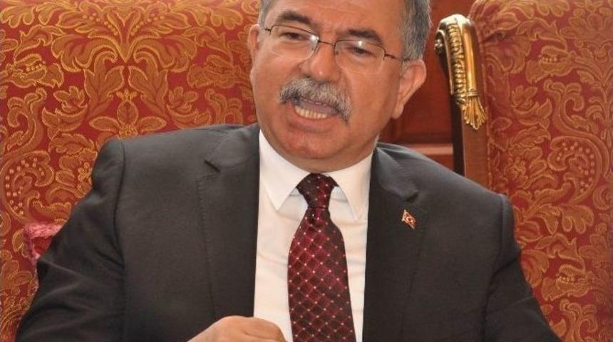 Milli Savunma Bakanı İsmet Yılmaz: