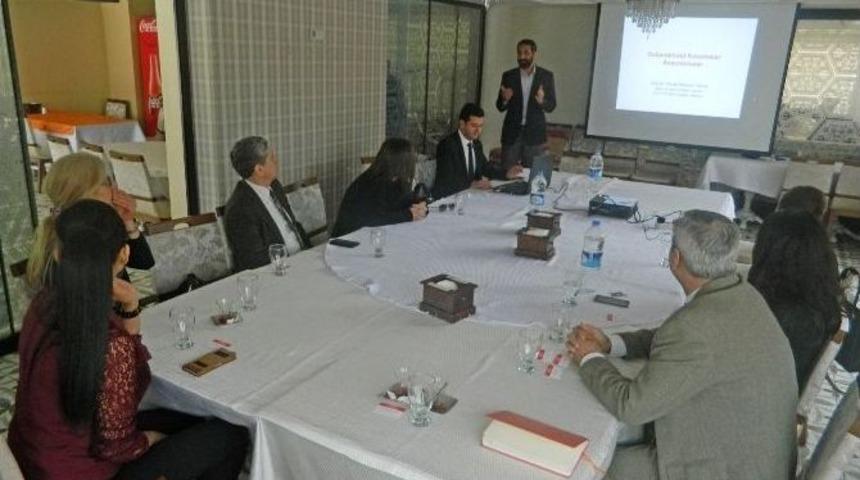Baş Ağrısı Deyip Ge&ccedil;meyin