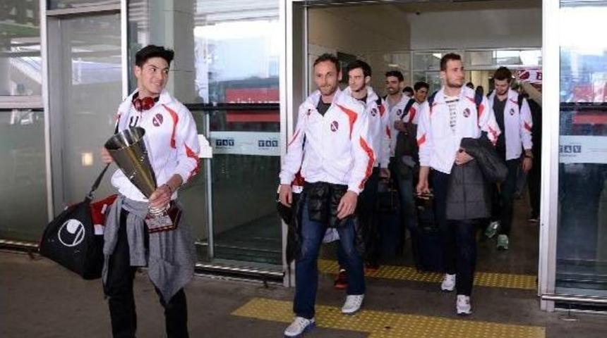 Şampiyon İzmir Bal Spor Chokoliva İzmir'de