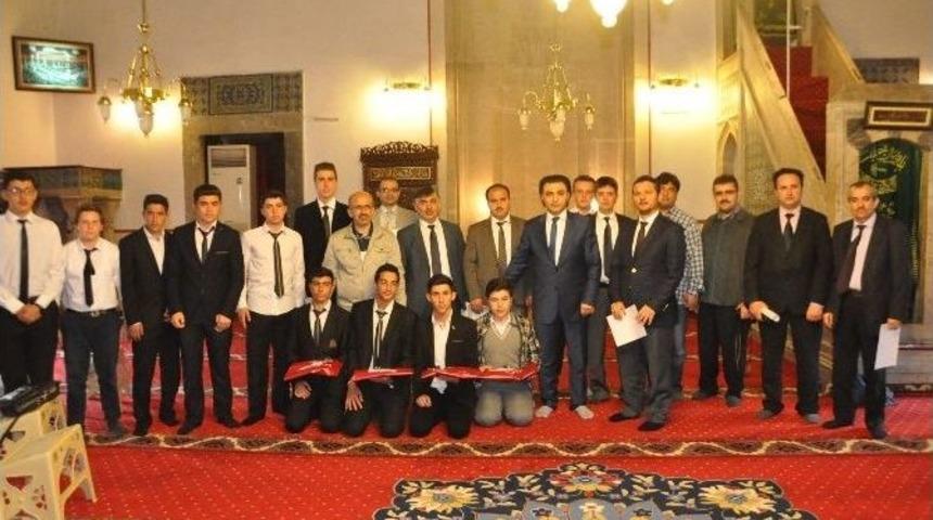 "gen&ccedil; İmam Hatipler Minberde" Yarışması