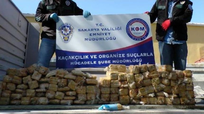 Tır&rsquo;In Dorsesinde 100 Kilo Eroin Ele Ge&ccedil;ti, 4 G&ouml;zaltı