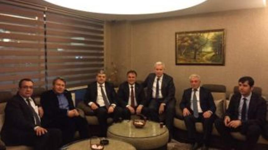 Milletvekili &Uuml;st&uuml;n Ve Başkan &Ccedil;imen İl Bank Y&ouml;neticileri İle Bir Araya Geldi