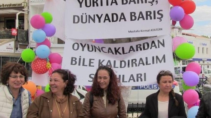 Silahları Bırakıp Kitap Aldılar