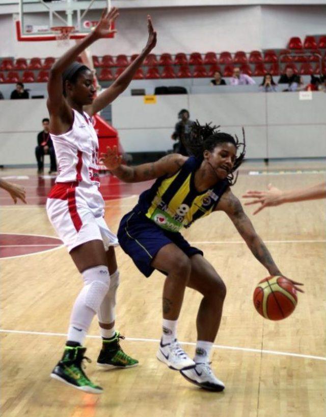 Abdullah Gül Üniversitesi-Fenerbahçe: 59-56