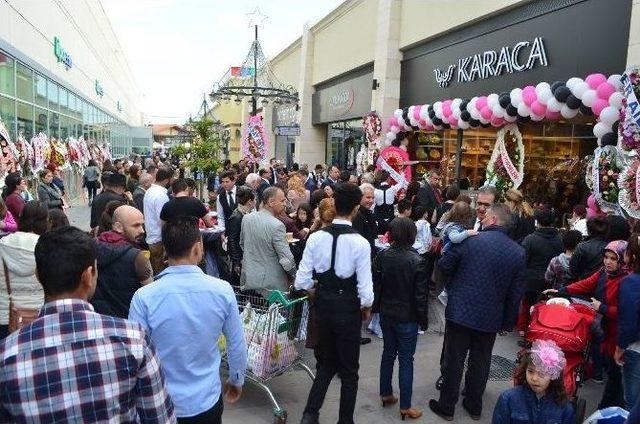 Karaca 105. Şubesi İle Söke’ye Açtı