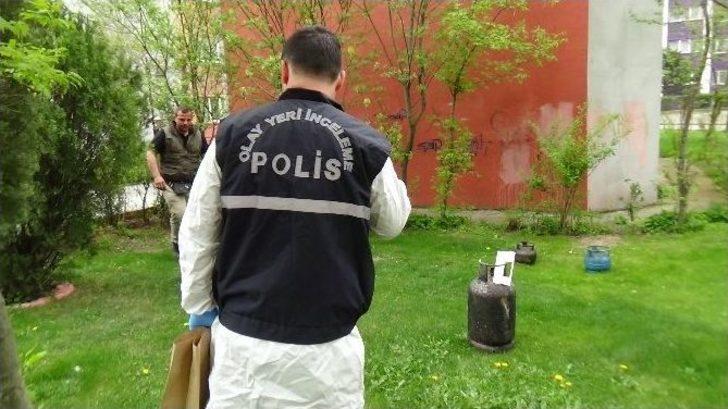 Gaz Kaçağını Çakmakla Kontrol Etti, Evi Havaya Uçurdu: 2 Yaralı G1