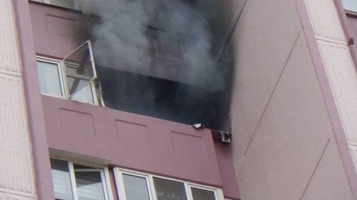 Gaz Kaçağını Çakmakla Kontrol Etti, Evi Havaya Uçurdu: 2 Yaralı G2