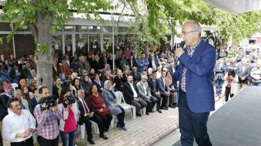 Ak Parti&rsquo;li L&uuml;tfi Elvan&rsquo;ın Antalya Mitingi