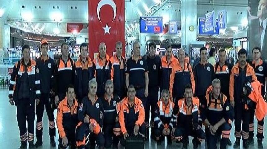 T&uuml;rk Kurtarma Ekipleri Katmandu'ya Gitti