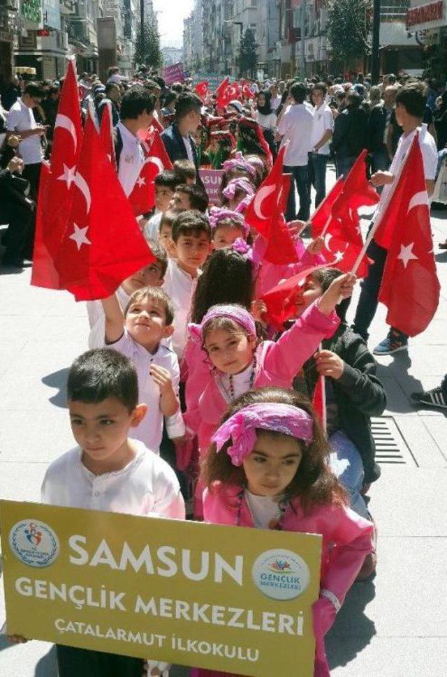 Halk Oyunu Ekipleri 'çocuk Şenliği' Için Yürüdü