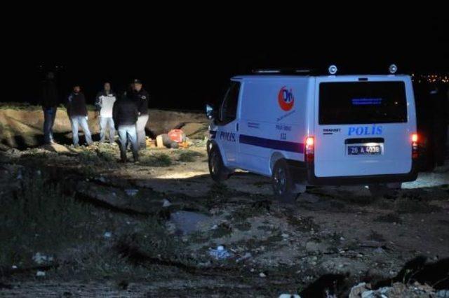 Eskişehir'de Cesedi Bulunan Yeni Doğmuş Bebeğin 8 Yerinden Bıçaklandığı Ortaya Çıktı