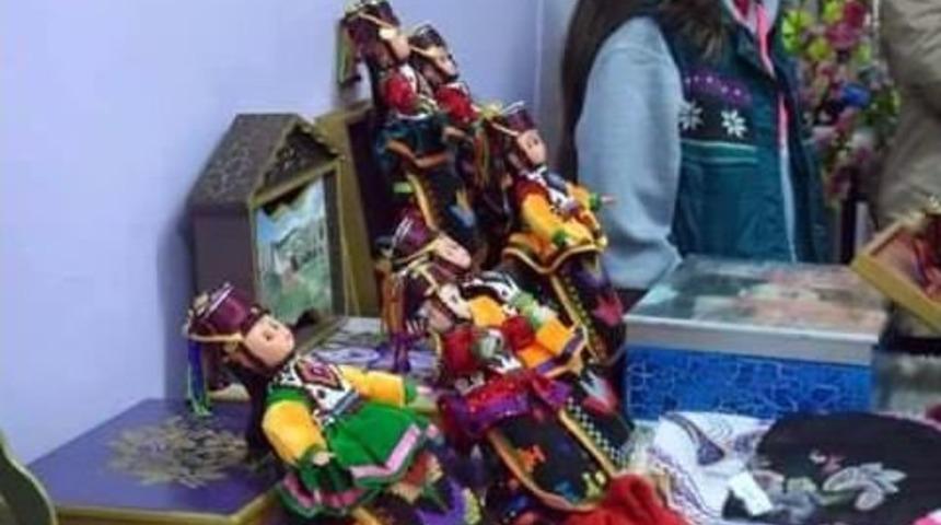 Ardahan&rsquo;da Yetim &Ccedil;ocuklar İ&ccedil;in Kermes D&uuml;zenlendi