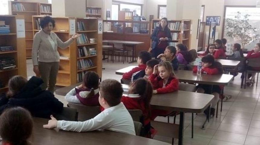 Burhaniye&rsquo;de Kitap Kurtlarına &Ouml;d&uuml;l