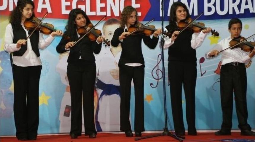 Roman Orkestrası&rsquo;ndan Keman Şov