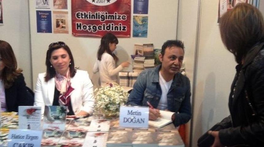 Metin Doğan İzmirli Okuyucularla Buluştu
