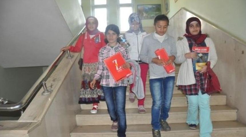 "hayat Kitabı Kur&rsquo;an-ı Kerim Meali" Sınavı D&uuml;zenlendi