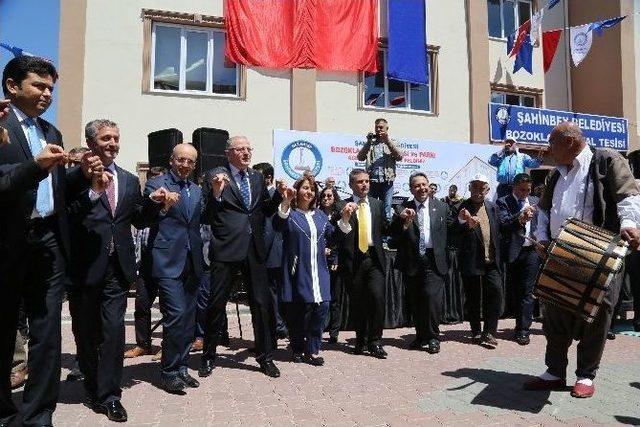 Şahinbey’de Bozoklar Sosyal Tesisi Açıldı