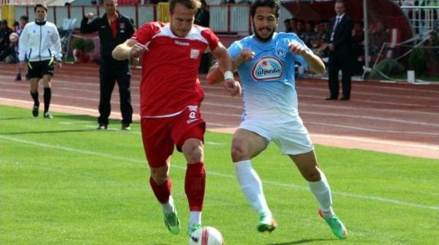 Kahramanmaraş B&uuml;y&uuml;kşehir-Ayvalıkg&uuml;c&uuml; Belediyespor: 2-2