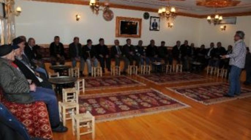 Pursaklar&rsquo;da İhtiyarlara Sağlık Semineri Veriliyor