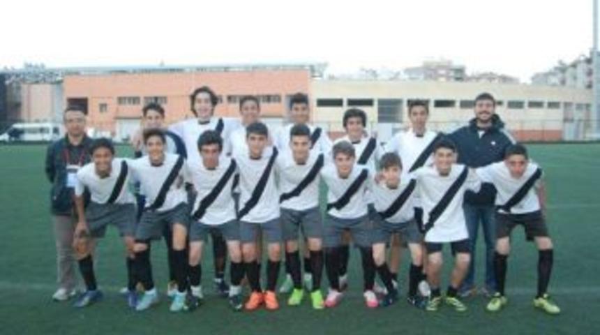 Gen&ccedil; Efespor Yerini Korudu