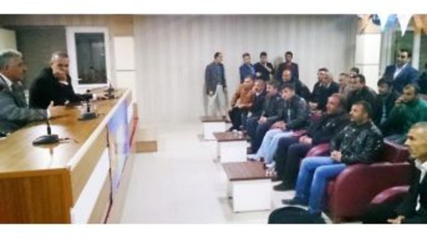 Ak Parti Adayları İş-kur İş&ccedil;ileriyle Bir Araya Geldi