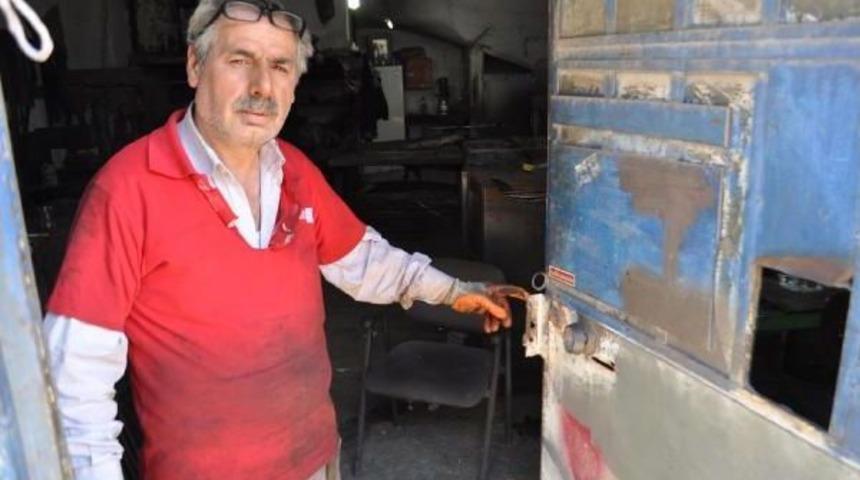 &Ccedil;elik Kasa Imalatı Yapılan At&ouml;lyede Hırsızlık Şoku