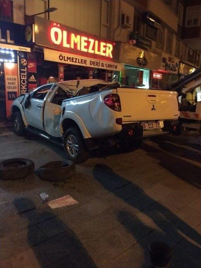 Aşırı Hız Ve Alkol Kaza Yaptırdı: 1 Ölü, 1 Yaralı