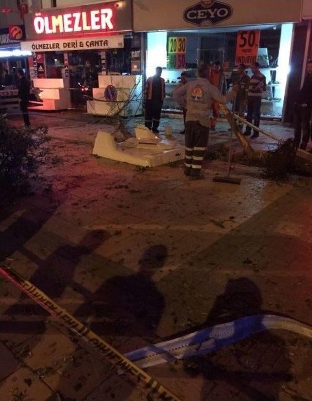 Aşırı Hız Ve Alkol Kaza Yaptırdı: 1 Ölü, 1 Yaralı