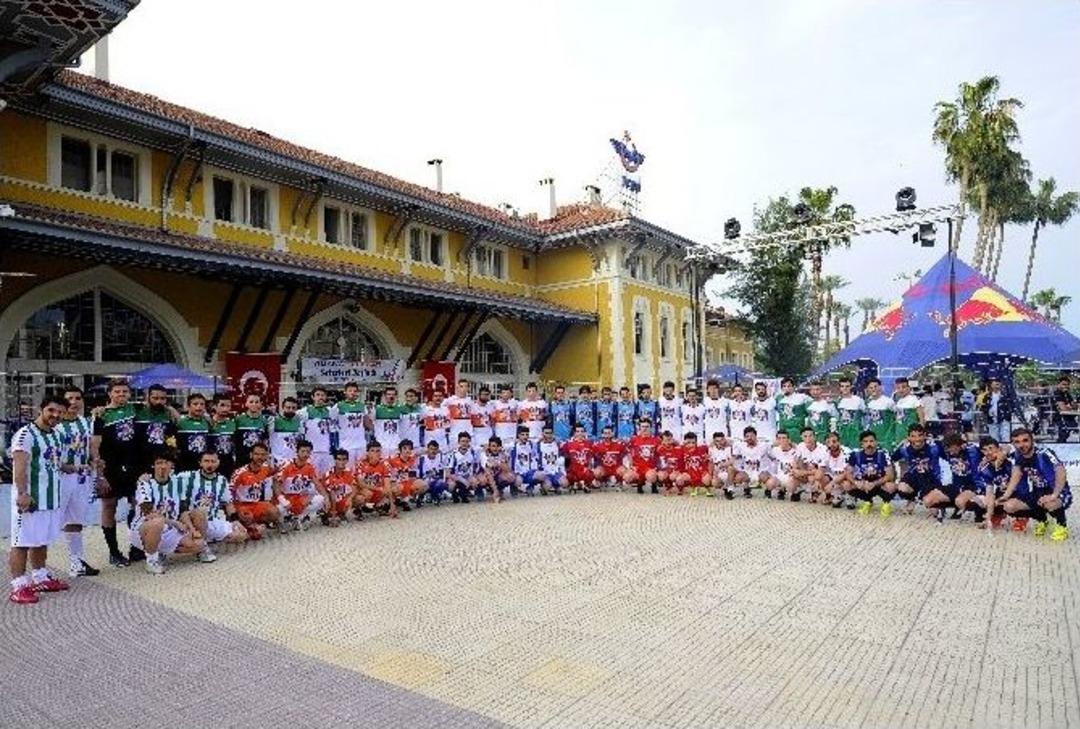 Sokak Futbolu&rsquo;nda Şampiyon Dadaş Bulls