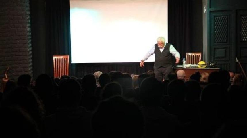 Levent Kırca: T&uuml;rkiye'de "siyasi Hiciv" Baskılar, Yasaklamalar Olduğu I&ccedil;in Yok