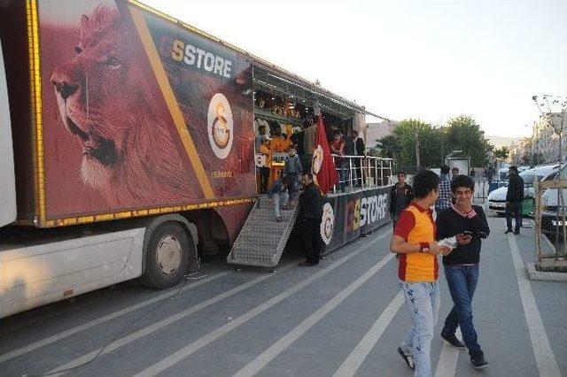 Gs Store Tır’ı Cizre’de