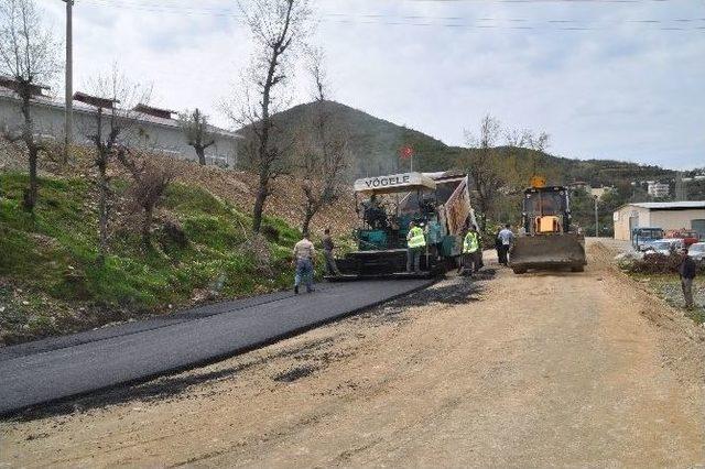 Alanya’da 2015 Yılında 100 Kilometre Sathi Kaplama,35 Kilometre Sıcak Asfalt Hedefi