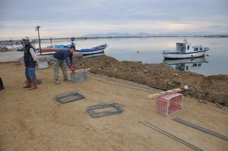 Ayvalık Belediyesi Altınova Sahiline Yürüyüş Yolu Yapıyor G3