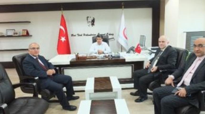 Kb&uuml;&rsquo;de Hekim Sayısı Artıyor