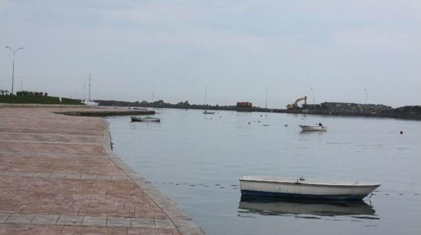 Kurupelit Yat Limanı İnşaatı Devam Ediyor