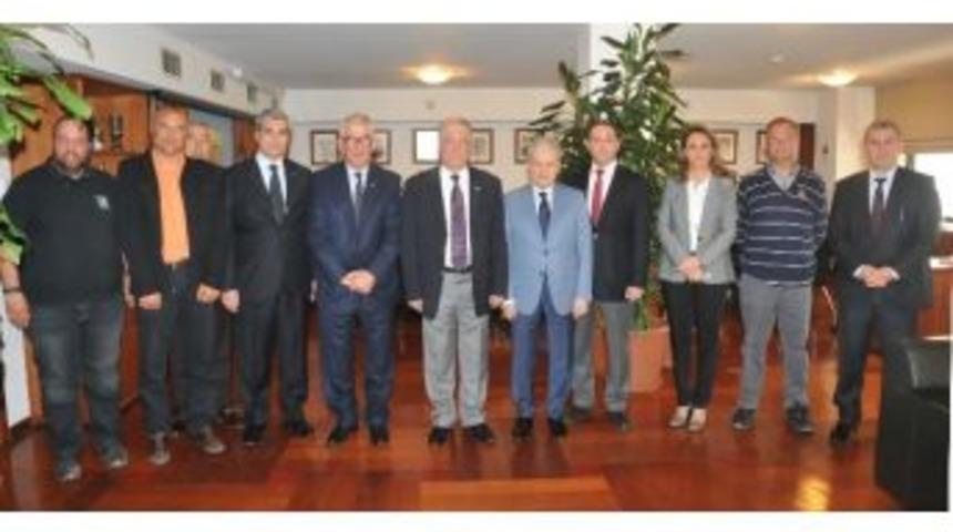 İzmir K&ouml;rfezi İle Gen&ccedil;leri Buluşturmak İ&ccedil;in &Ouml;nemli Adım