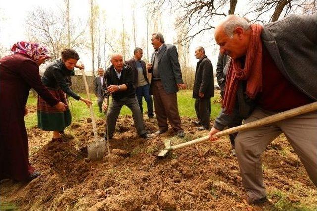 Edremit Belediyesi’nden Hizmet Atağı