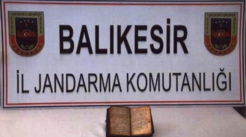 400 Bin Dolar Değerinde Tevrat Ele Ge&ccedil;irildi