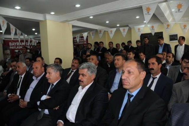 Ak Parti Hakkari Adayları Tanıtım Toplantısında Partililerle Buluştu