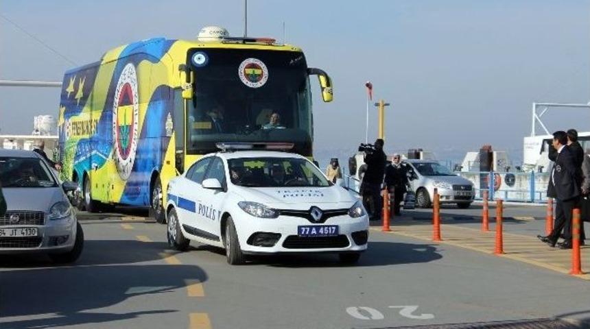 Fenerbahçe’yi Yalova’da Bir Taraftar Karşıladı