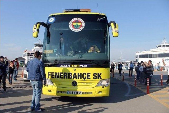 Fenerbahçe’yi Yalova’da Bir Taraftar Karşıladı