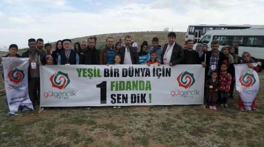 G&uuml;l Gen&ccedil;lik Derneği&rsquo;nden Fidan Dikimi