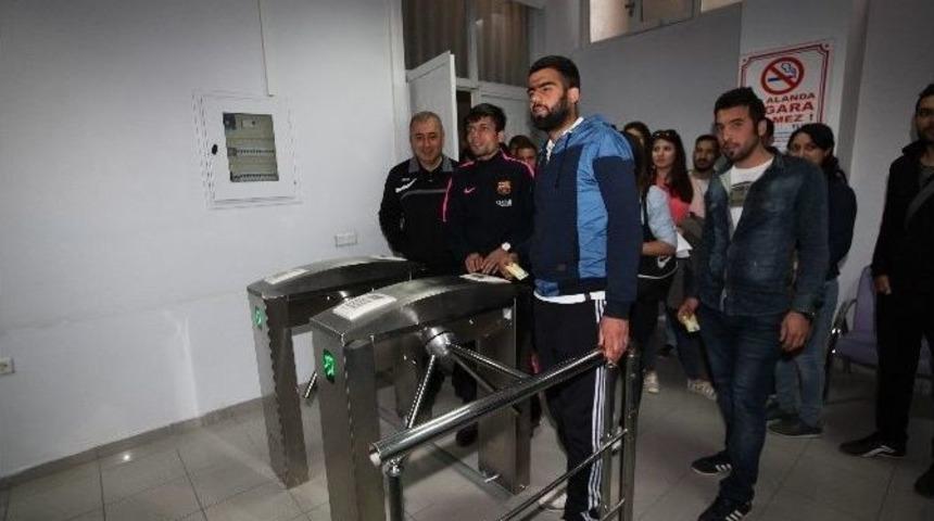 D&uuml; &Ouml;ğrencileri Yeni Fitness Salonunda Rahatlayacak